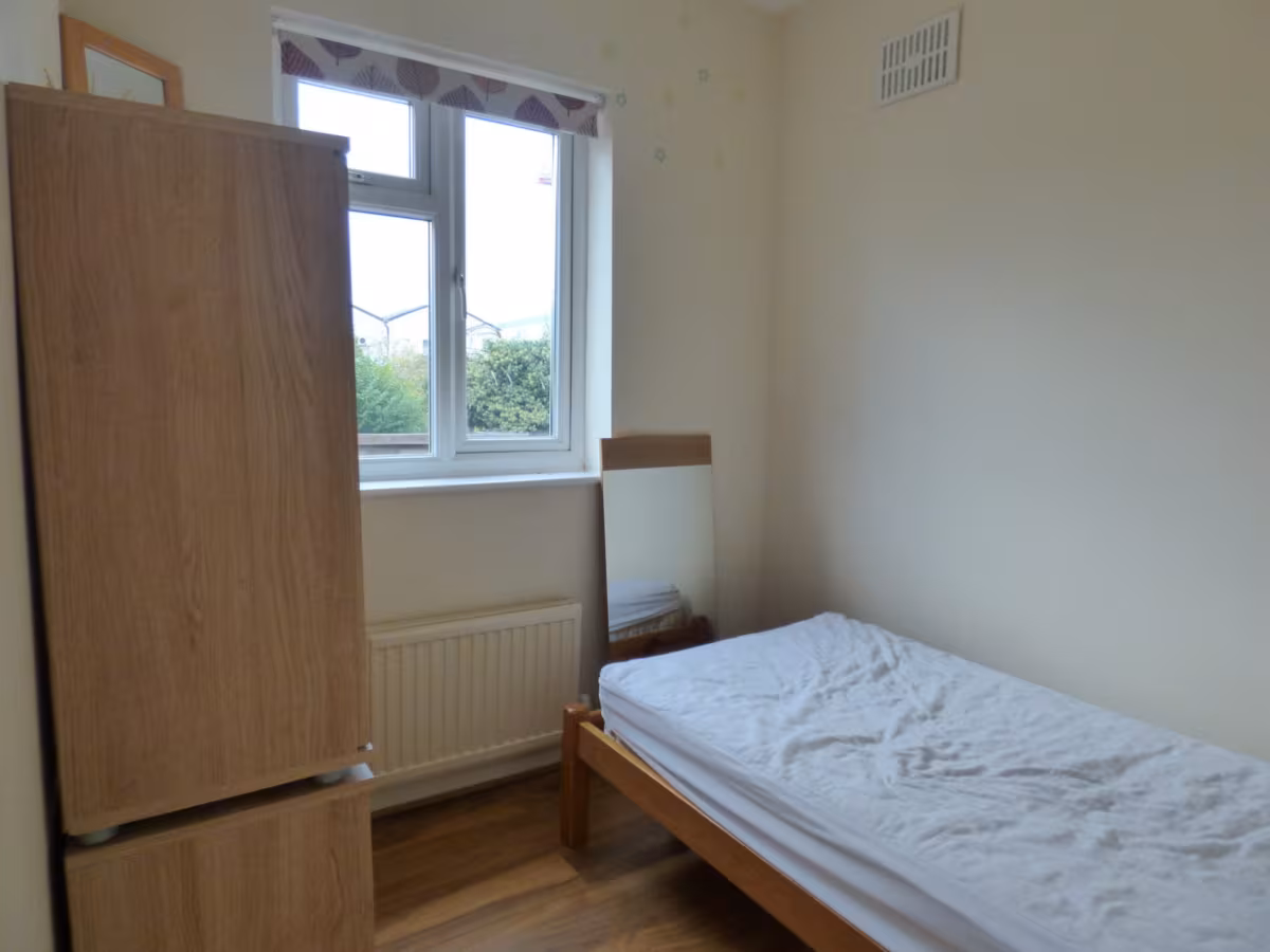 Carlyon Road, Wembley, HA0