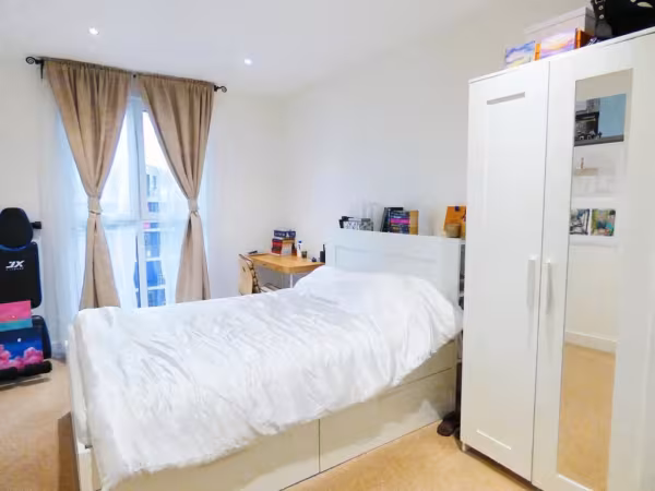 Aylesbury house, Wembley, HA0