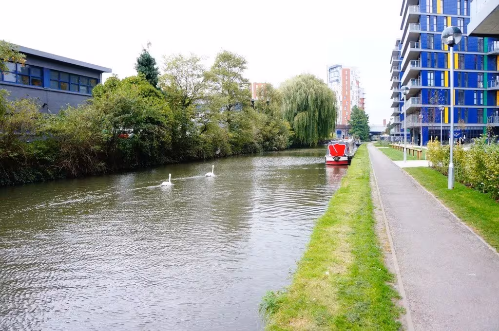 Aylesbury house, Wembley, HA0