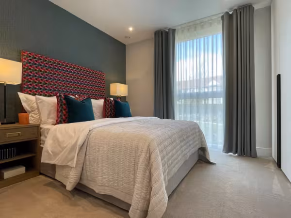 Grand Union, Beresford Avenue, London HA0